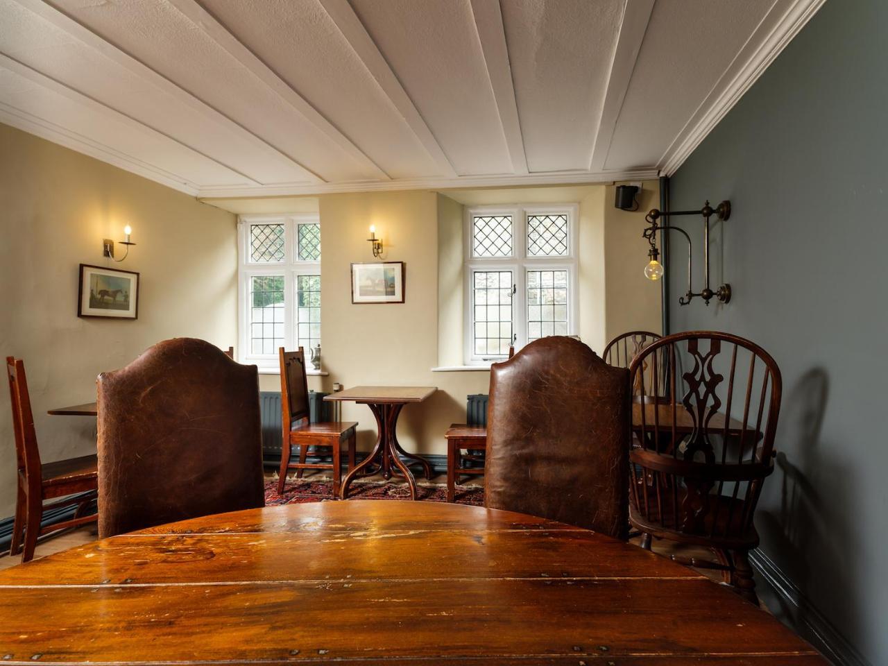 The Wheatsheaf At Beetham Hotel Sandside  Eksteriør billede